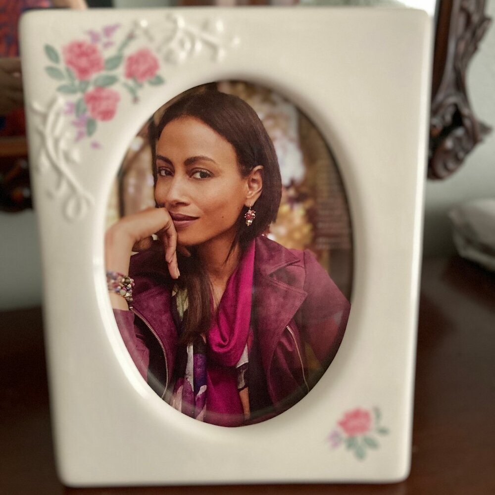 Vintage Cream Floral Ceramic Picture Frame Oval 5" x 7"